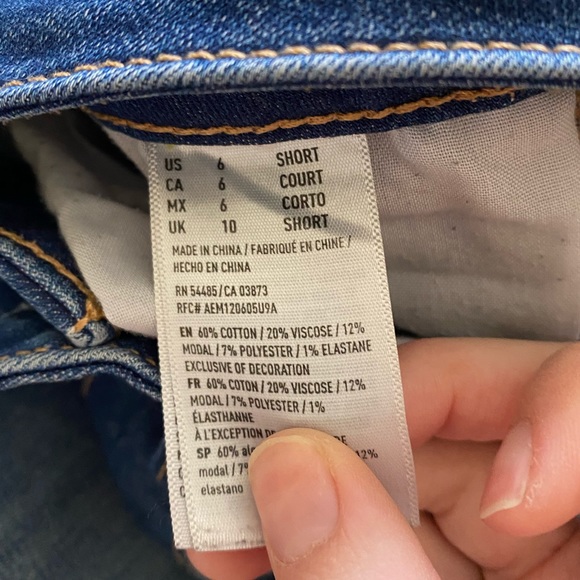 American Eagle darkwash jeans - Picture 7 of 9